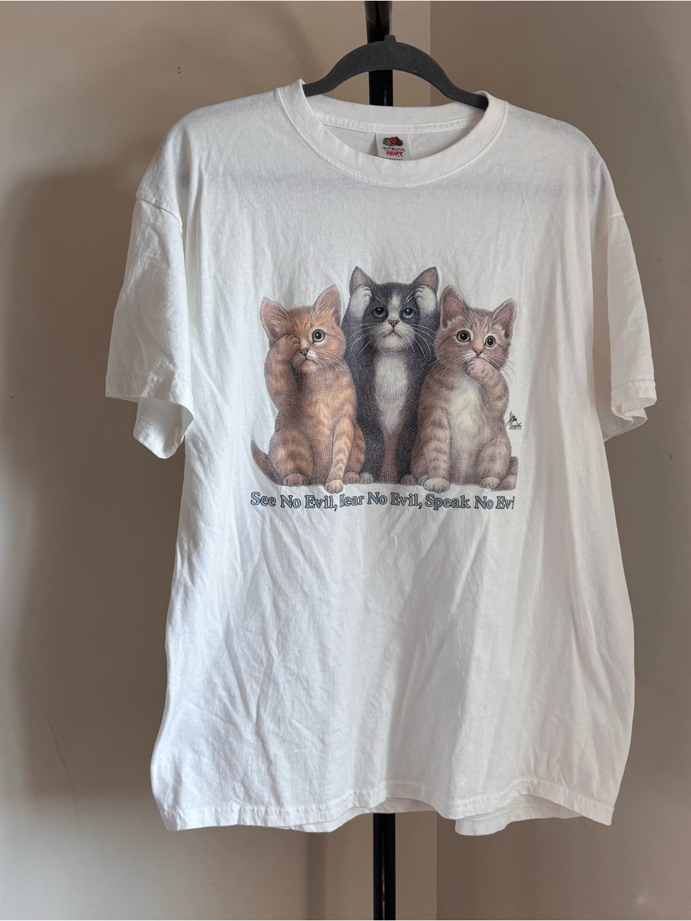 Vintage Fruit of the Loom "See No Evil, Hear No Evil, Speak No Evil" cat tee